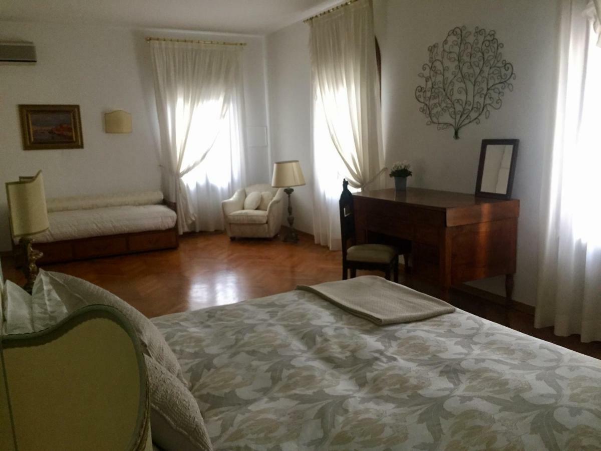 Deluxe Kamer (2 Volwassenen + 1 Kind)